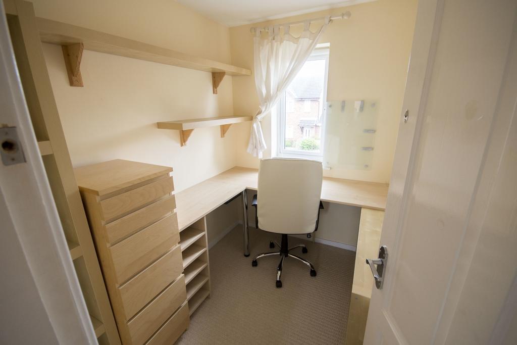 32 Pentland Close Chester Exterior photo