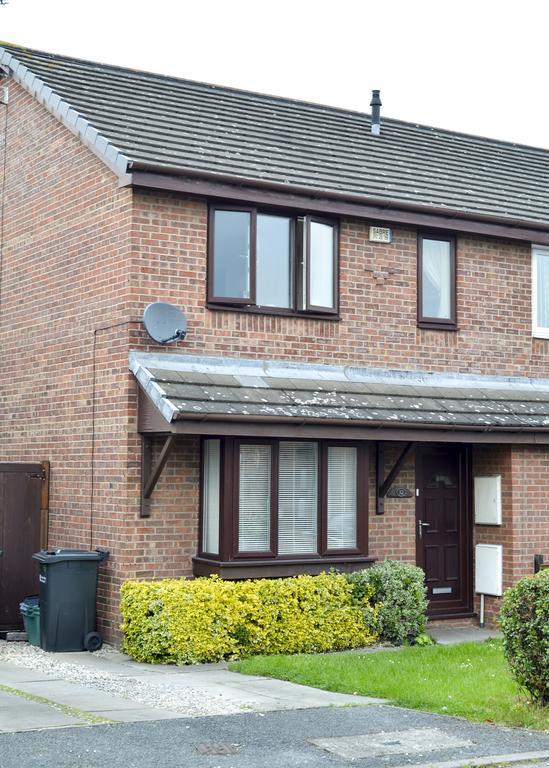 32 Pentland Close Chester Exterior photo